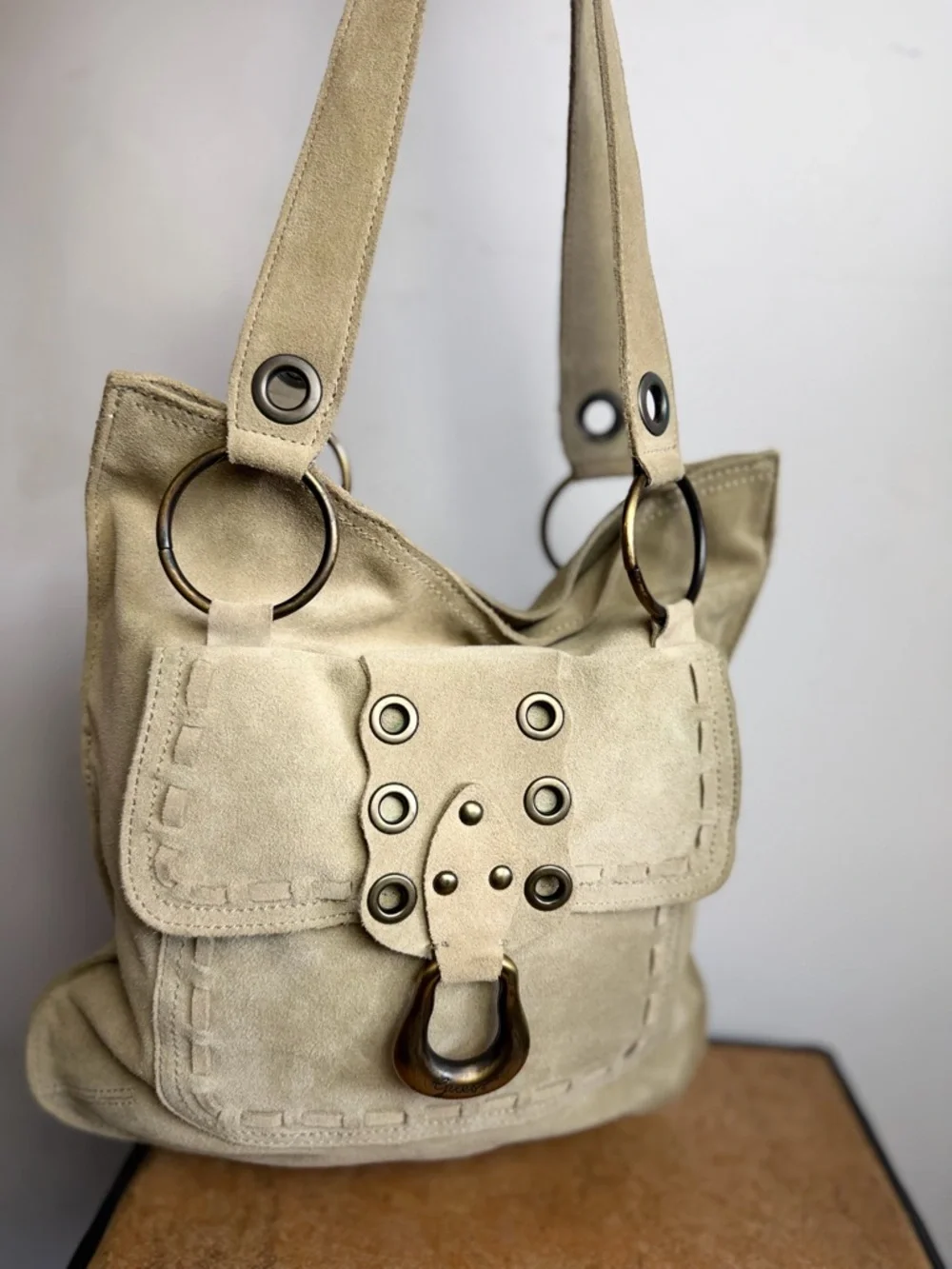 Vintage Guess Suede Shoulder Bag Beige Boho Tassel Leather Y2K - Picture 3 of 14